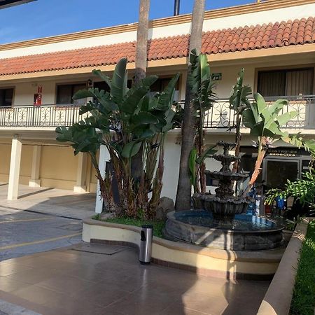 Hotel San Luis Rancho Mesa de Tijuana エクステリア 写真